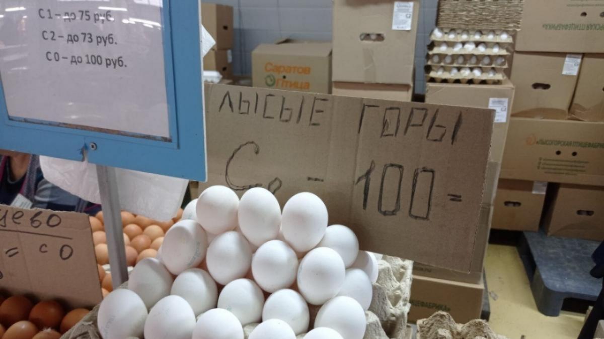 В Саратов на Театральную площадь привезут 83 тысячи яиц
