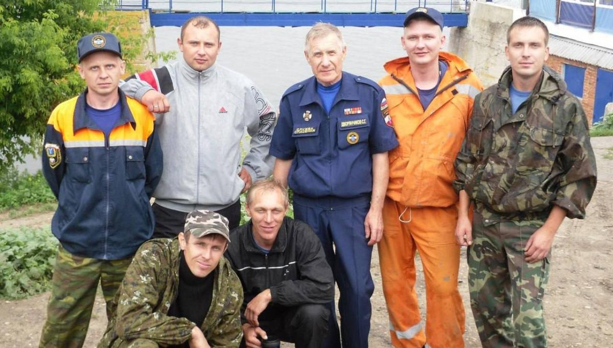 Умер легендарный саратовский спасатель Станислав Дворянчиков 