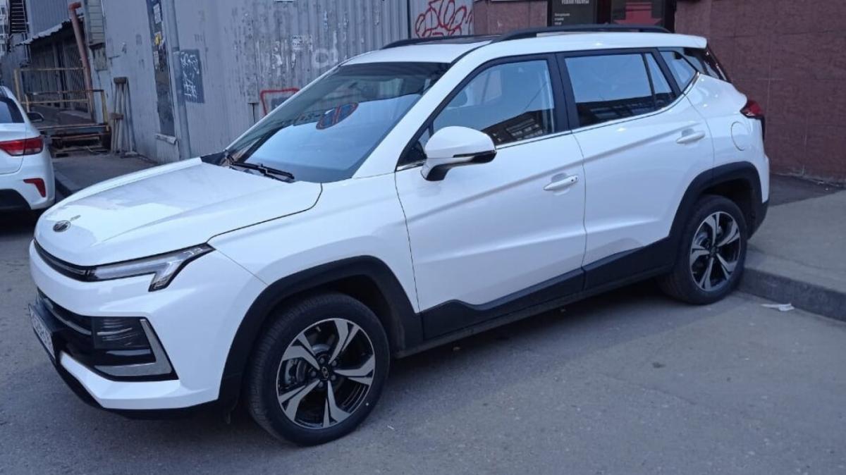 В Саратове госучреждение собирается купить «Москвич 3» с кожаным салоном