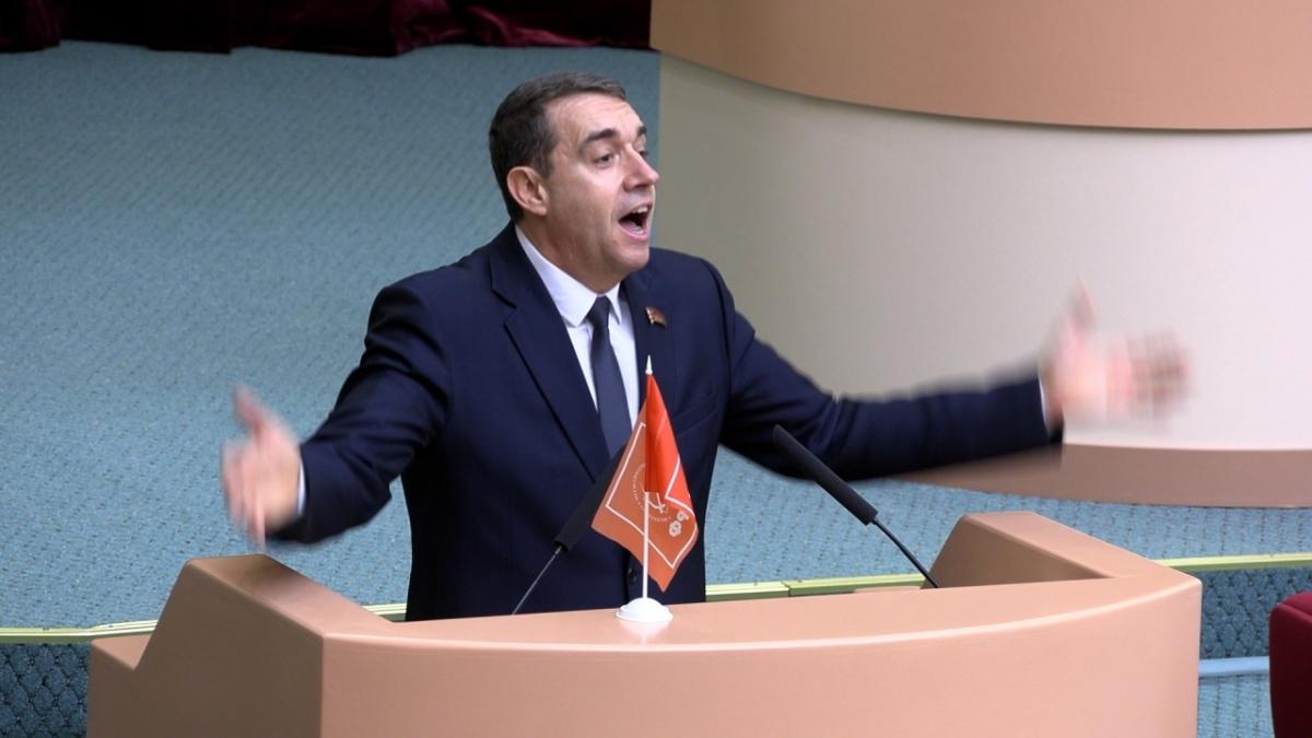 Депутат Анидалов раскритиковал новый закон о жилье для саратовских сирот