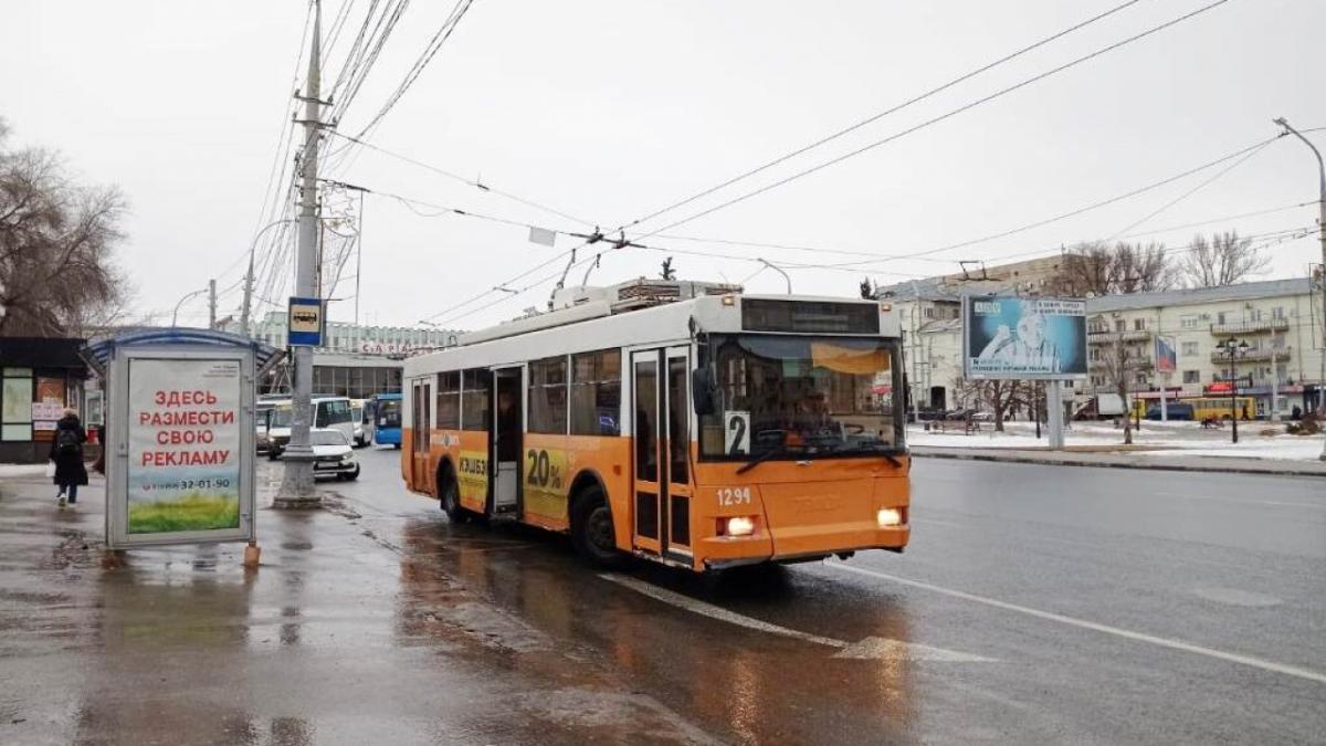 СГЭТ: троллейбусов в Саратове не хватает из-за болезней водителей  