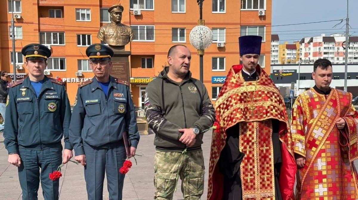 В Саратове почтили память Героя Советского Союза, генерал-полковника Востротина