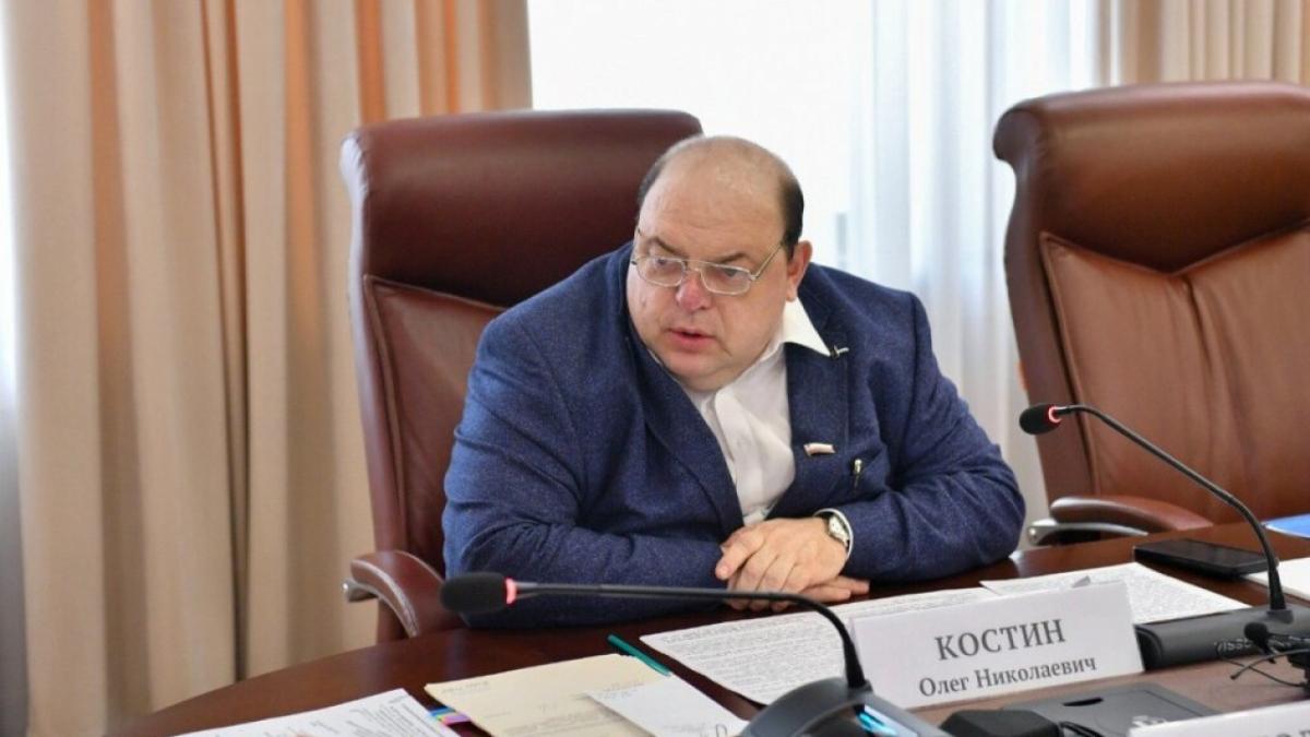 Экс-глава саратовского Минздрава Костин уехал в Москву