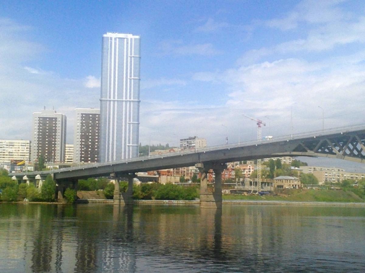 Минтранс напомнил, что автомобильному мосту Саратов-Энгельс исполнилось 55 лет