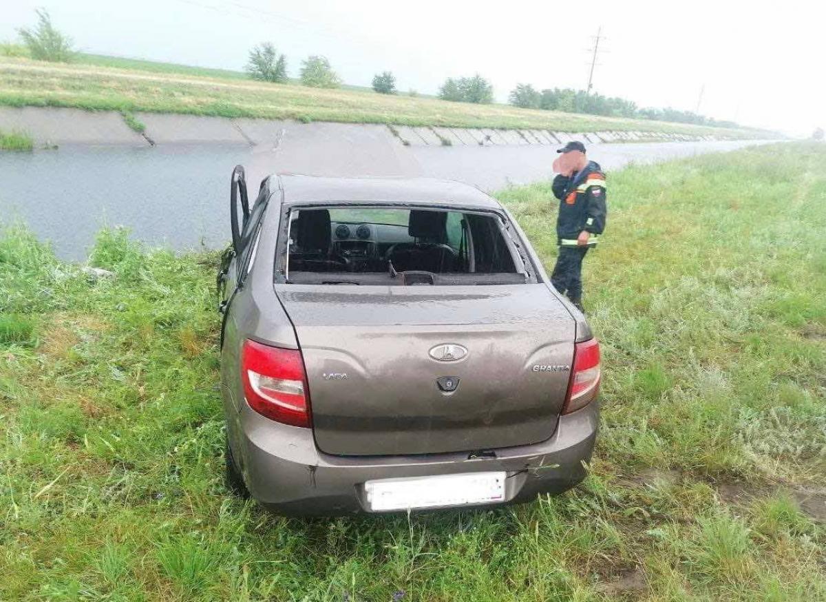 В утонувшей под Марксом «Ладе» погибли двое маленьких детей и молодая женщина