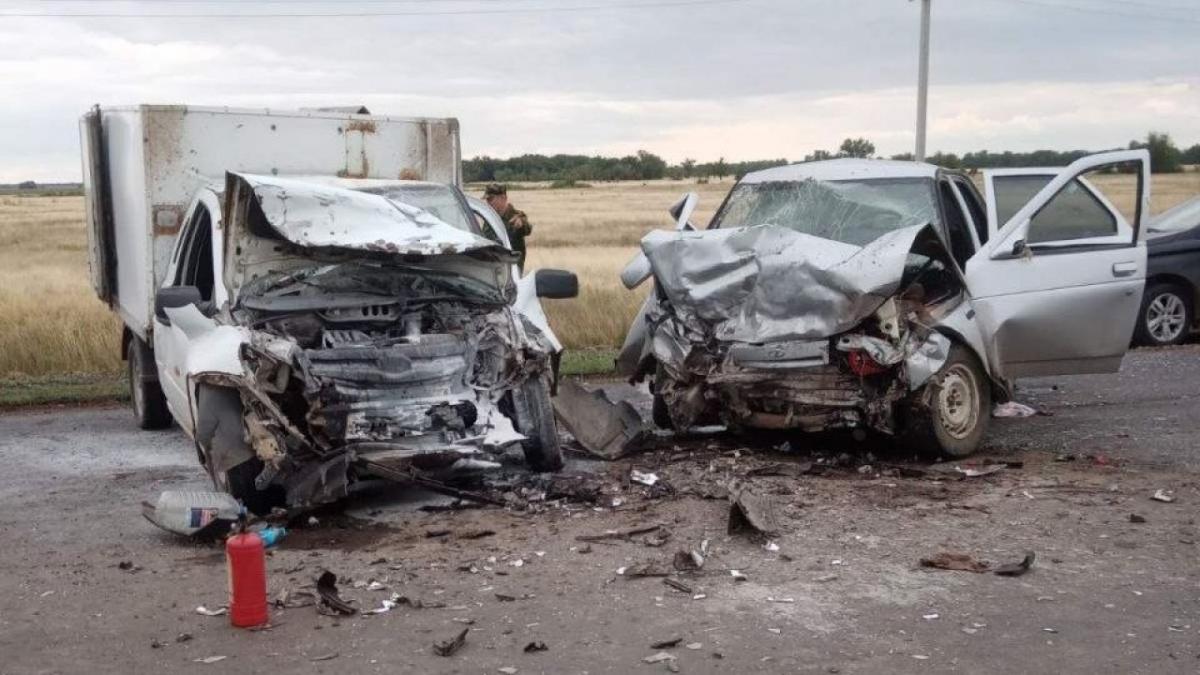 В аварии под Саратовом погиб пассажир «десятки» и ранены двое