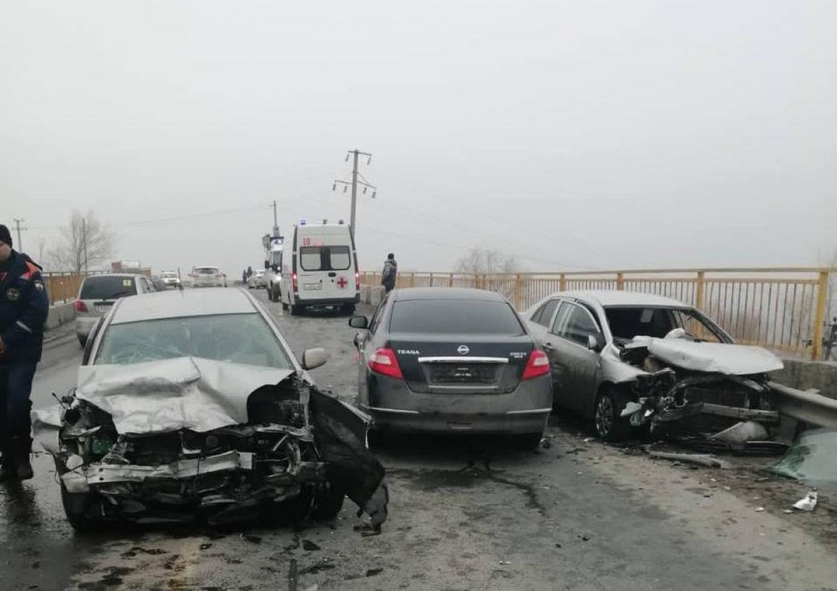 В массовом ДТП под Саратовом погиб пассажир «Тойоты»