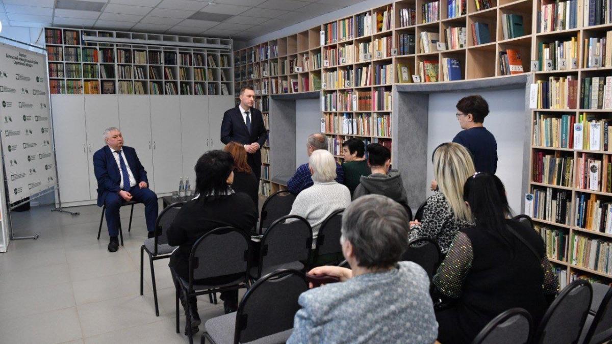 Бусаргин встретился в Энгельсе с семьями участников СВО