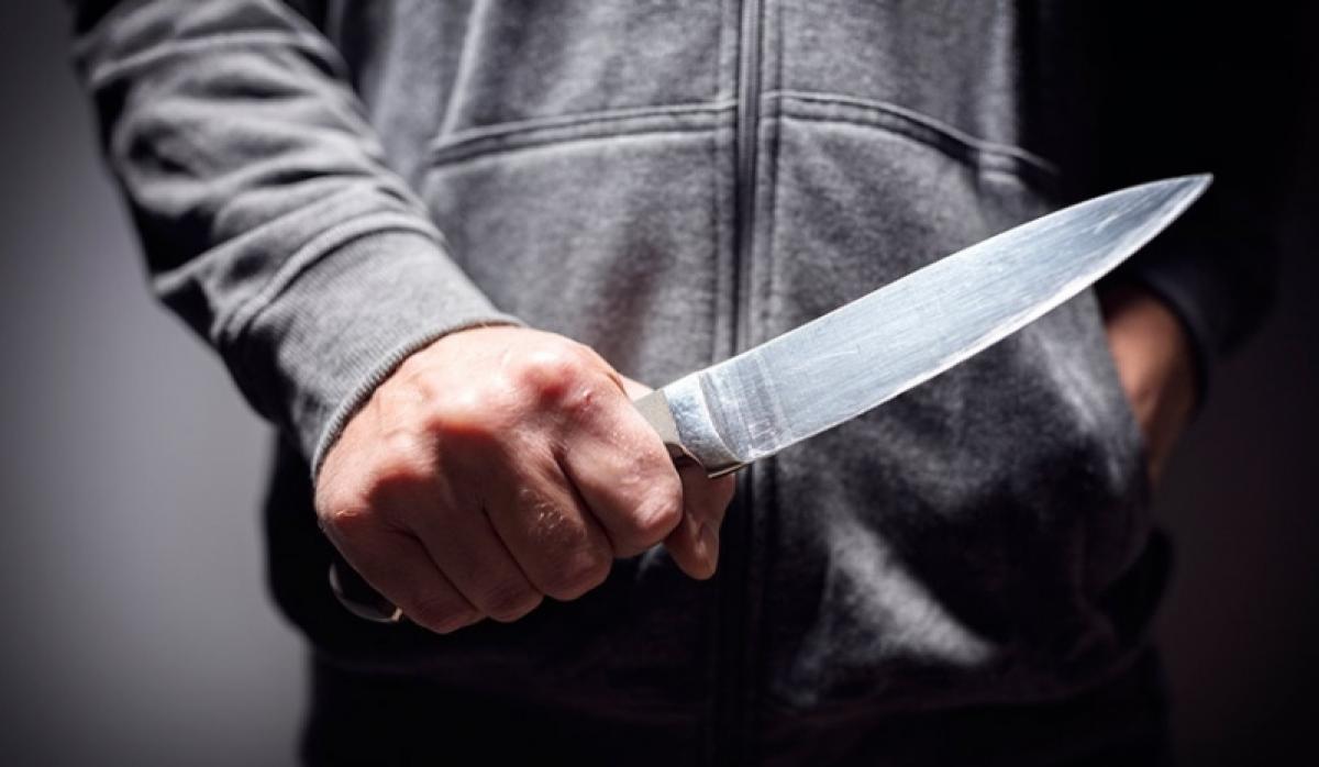 36 ножевых ранений: под Саратовом 20-летний парень зарезал мать своей любовницы