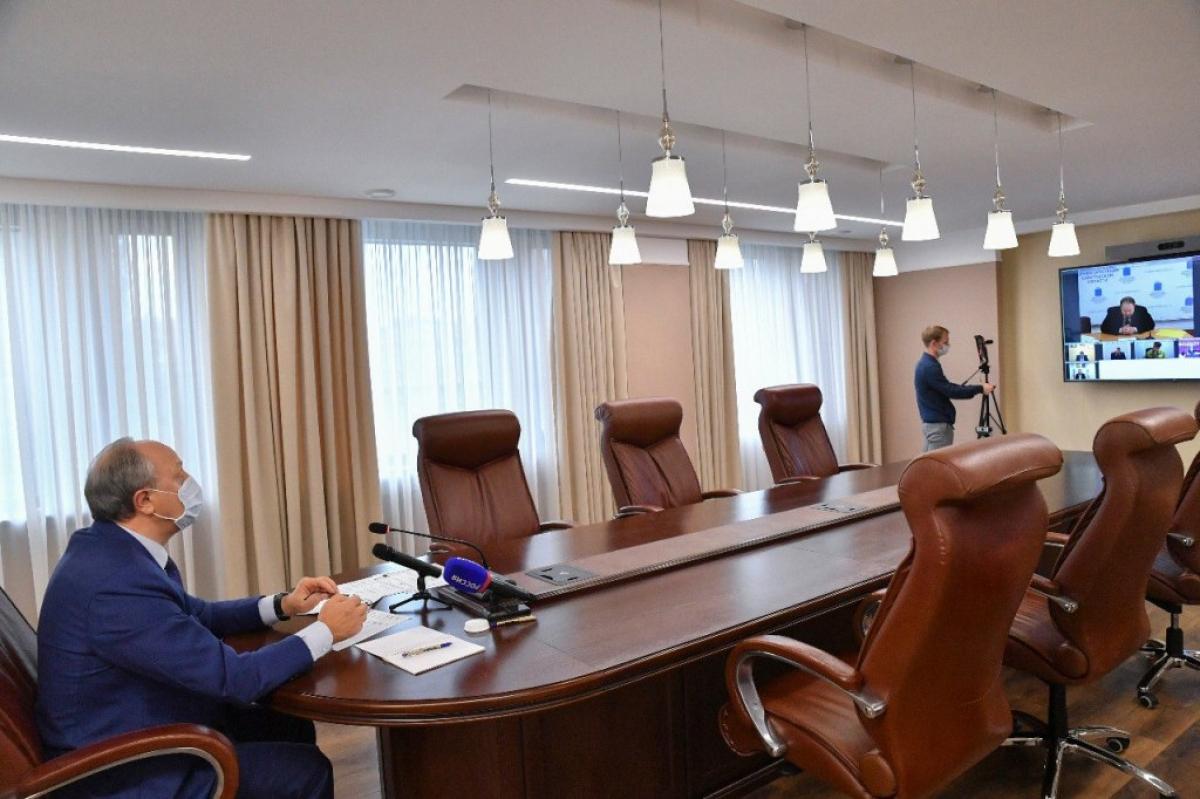 «Формат опробирован»: Валерий Радаев высказался о сроках дистанционного обучения в школах