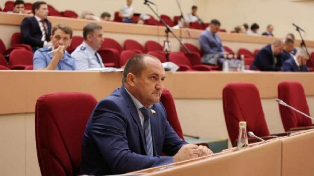 Депутат Калинин поддержал планы по развитию физкультуры и спорта в регионе  