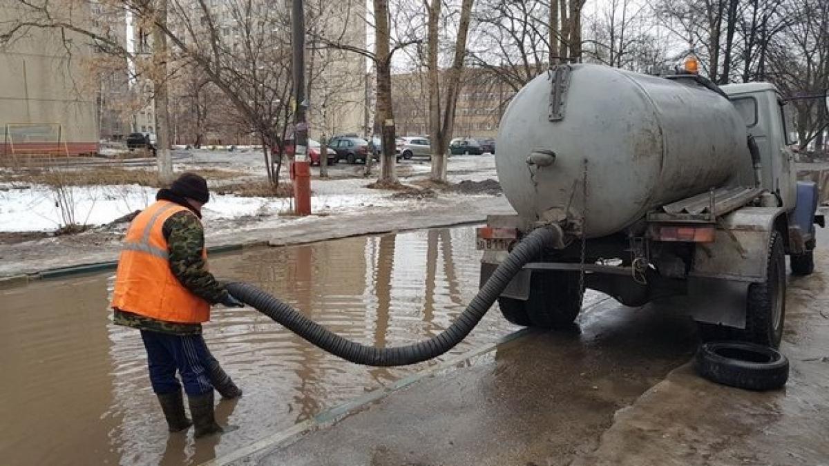 Жидкие бытовые отходы. Пункт слива жидких бытовых отходов. Станция приема ЖБО. Откаченная вода. Люберецкий Водоканал откачивание воды.