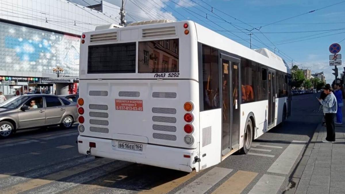 В Саратове отменены 5 автобусных маршрутов из-за гололеда
