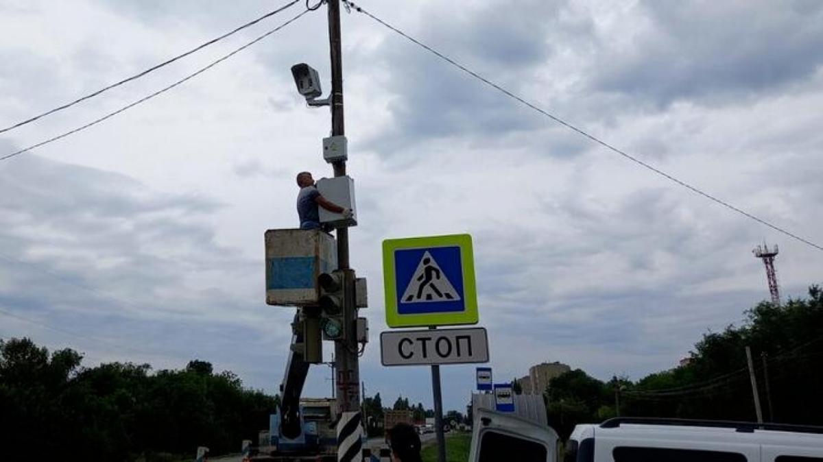 В Энгельсе установили более 20 новых камер наблюдения – рассказываем, какие нарушения ПДД они фиксируют