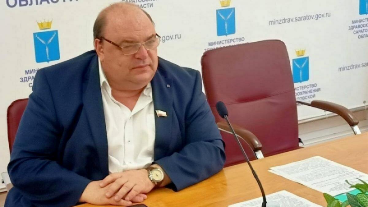 Худеющий со 143 кг саратовский министр пожаловался на Москву