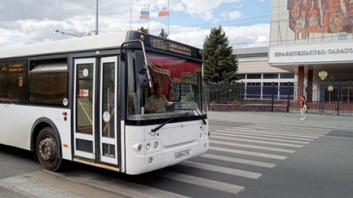 Власти Саратова назвали причины перебоев с общественным транспортом