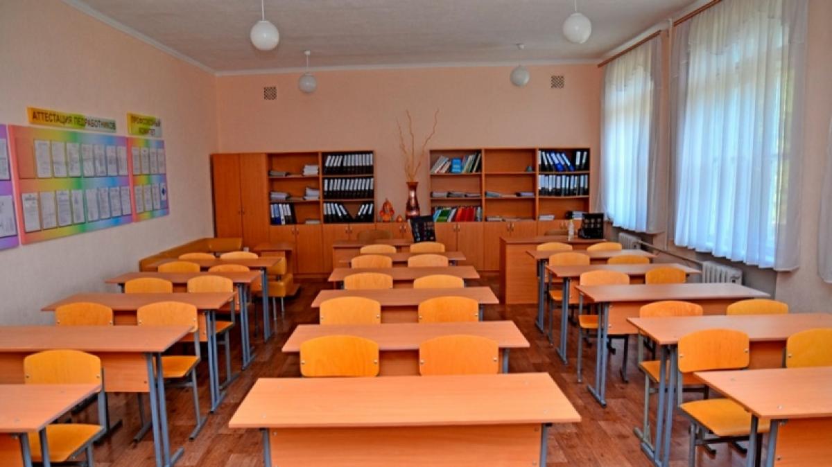 Закрытие школ и классов из-за коронавируса: комментарий министерства образования