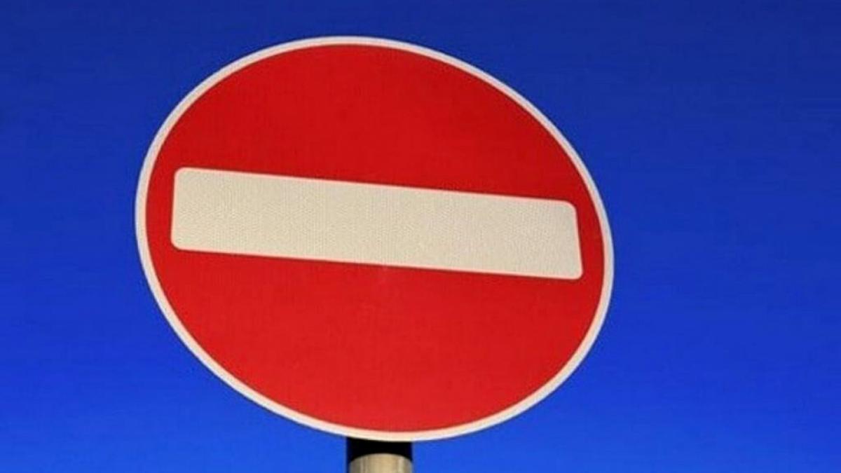В Саратове до 20 часов перекроют движение по Рабочей из-за провала дороги