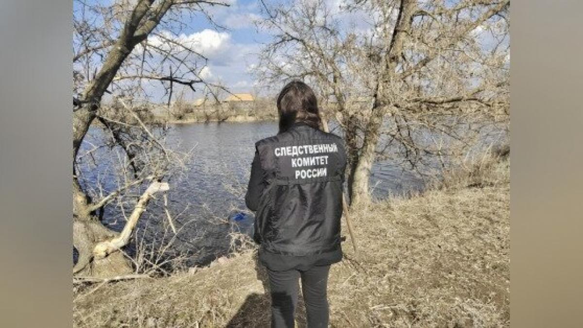 Под Саратовом родственница нашла в реке тело молодого рыбака