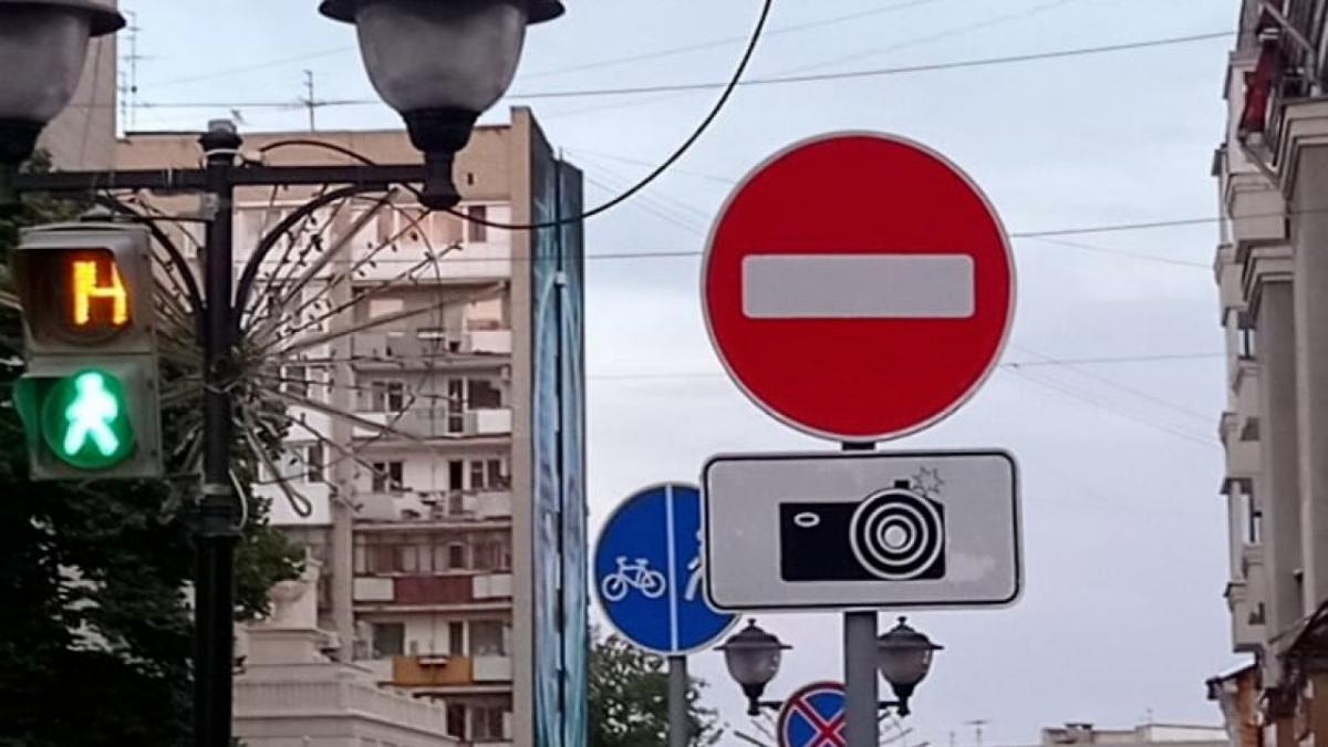 Бусаргин ответил на вопрос о невозможности припарковаться в центре Саратова