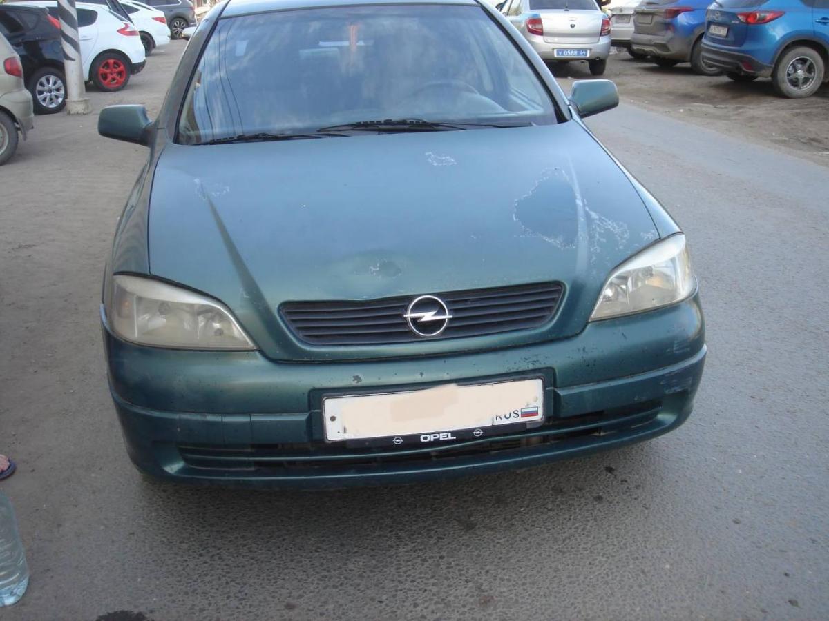 В Энгельсе на Полтавской иномарка сбила 18-летнего пешехода