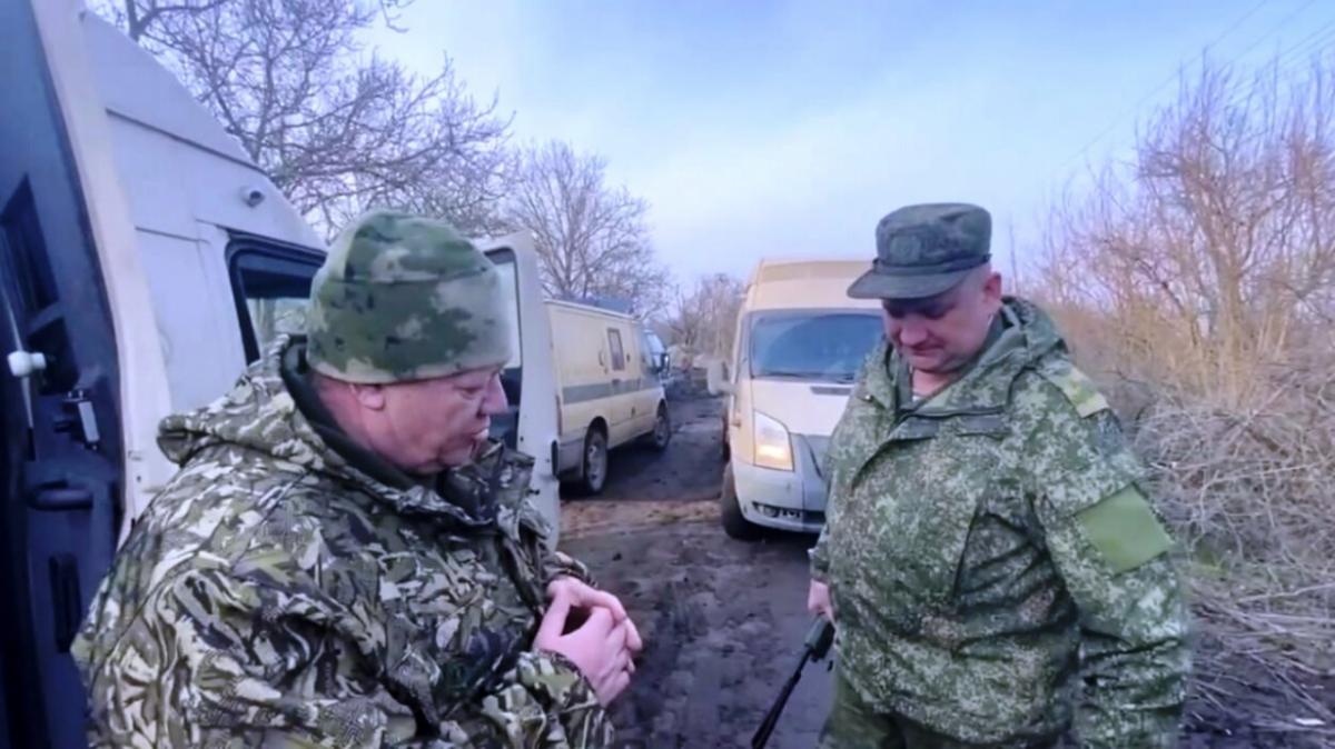 Панков передал от Володина бронетехнику саратовцам в зону СВО