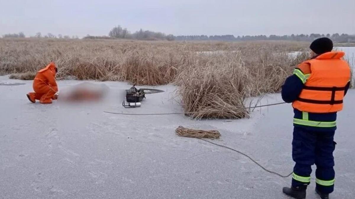 В Энгельсском районе на льду у села Генеральское нашли тело рыбака