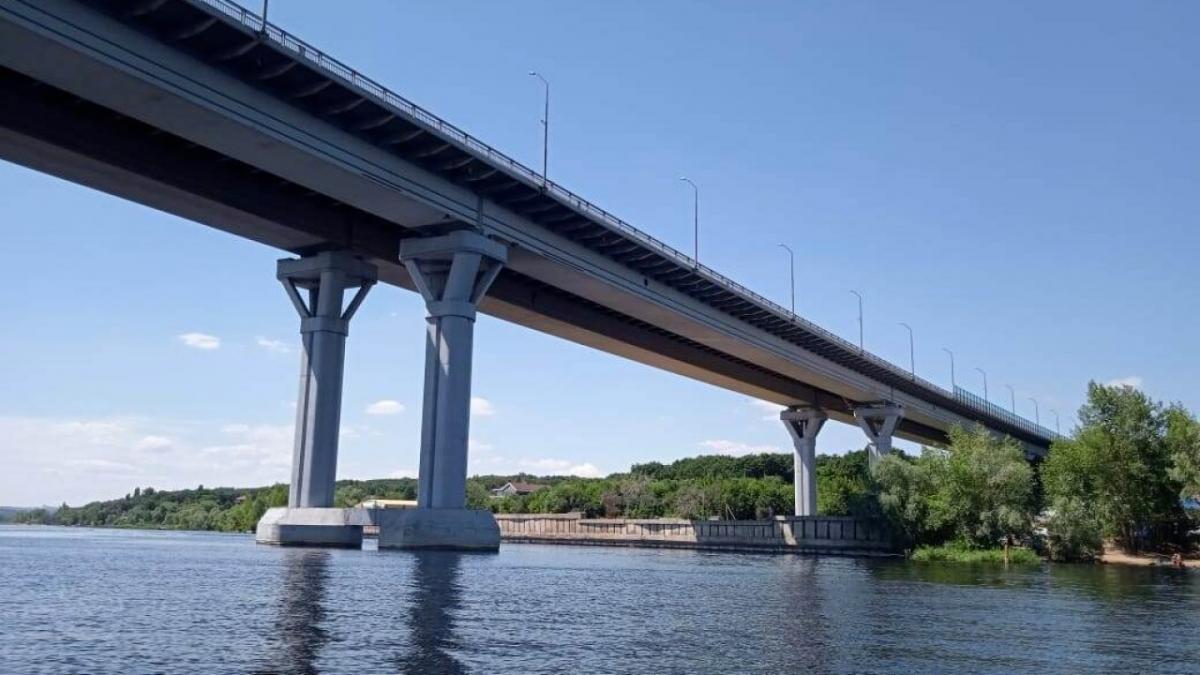 Опасное препятствие на мосту «Саратов-Энгельс»: комментарий властей