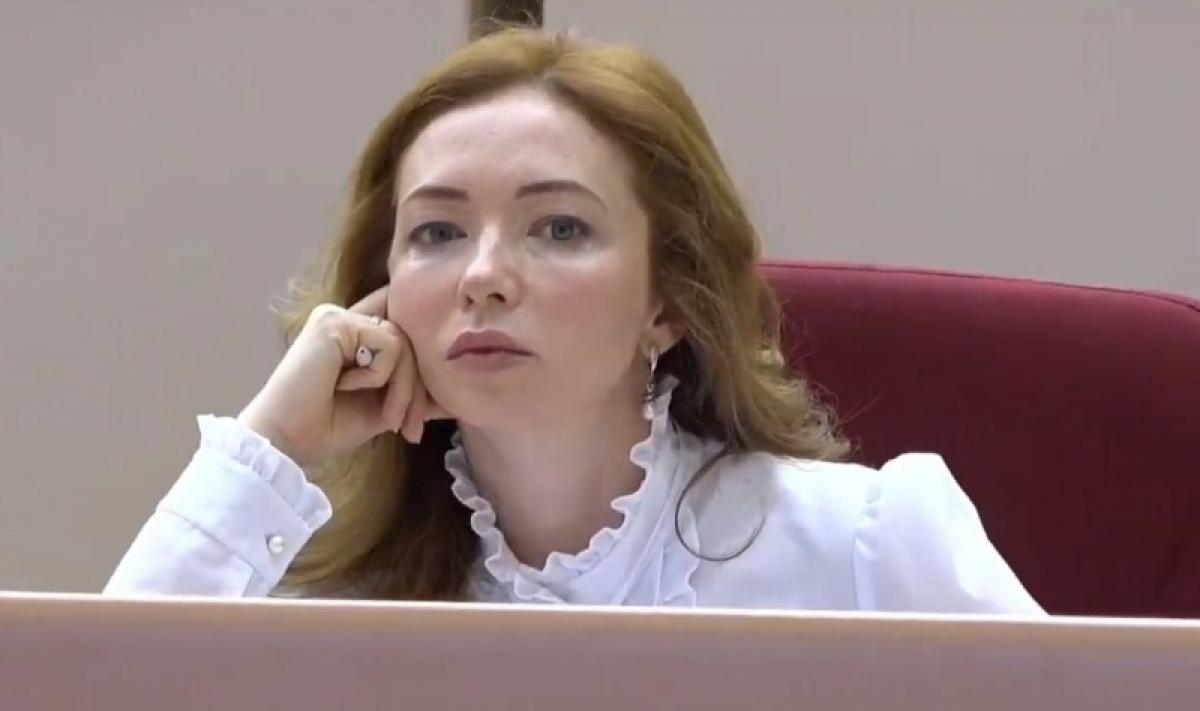 Юлия Литневская: «Осужденные за коррупцию чиновники не должны пользоваться всеми социальными льготами!»