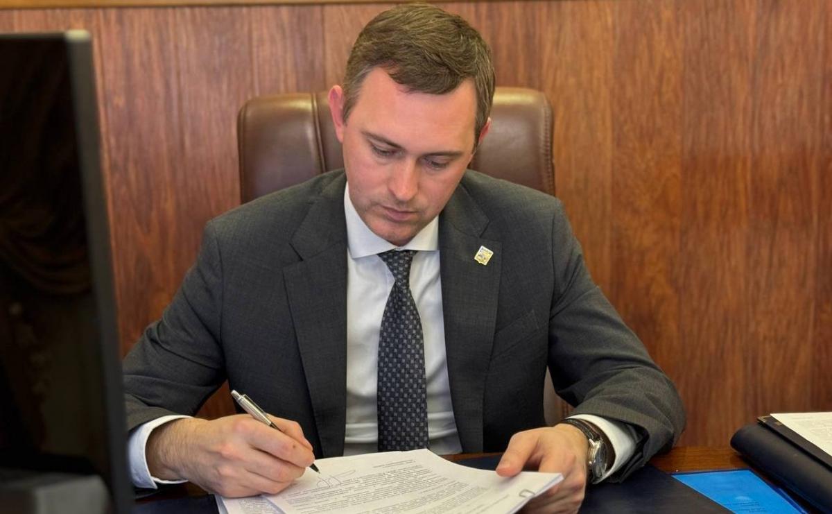 В Энгельсе введен новый порядок выдачи разрешений на земляные работы