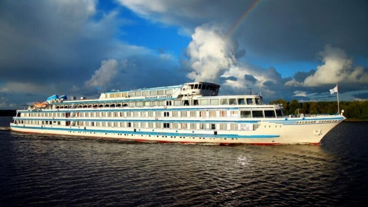 Круизный теплоход премиум-класса, следующий по Великому Волжскому пути, зайдет в Саратов