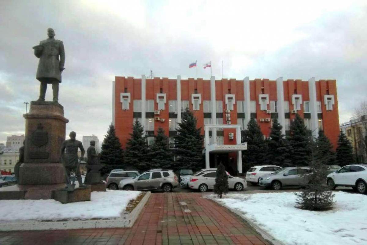 Саратовская облдума назначила довыборы в округе, где депутат оказался под следствием и сдал мандат