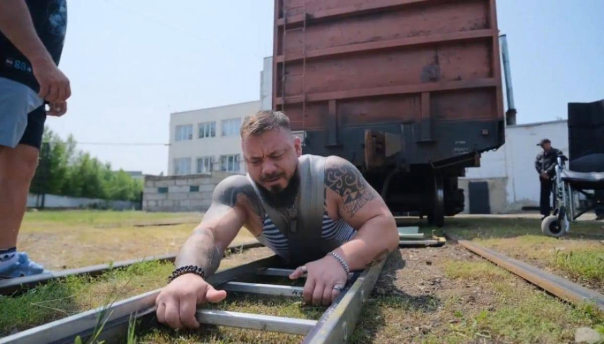 В Саратове показали фильм «20 тонн» об участнике СВО Евгении Иванове