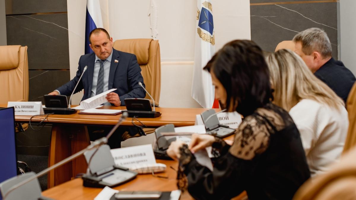 Депутат Калинин прокомментировал изменения налоговых ставок