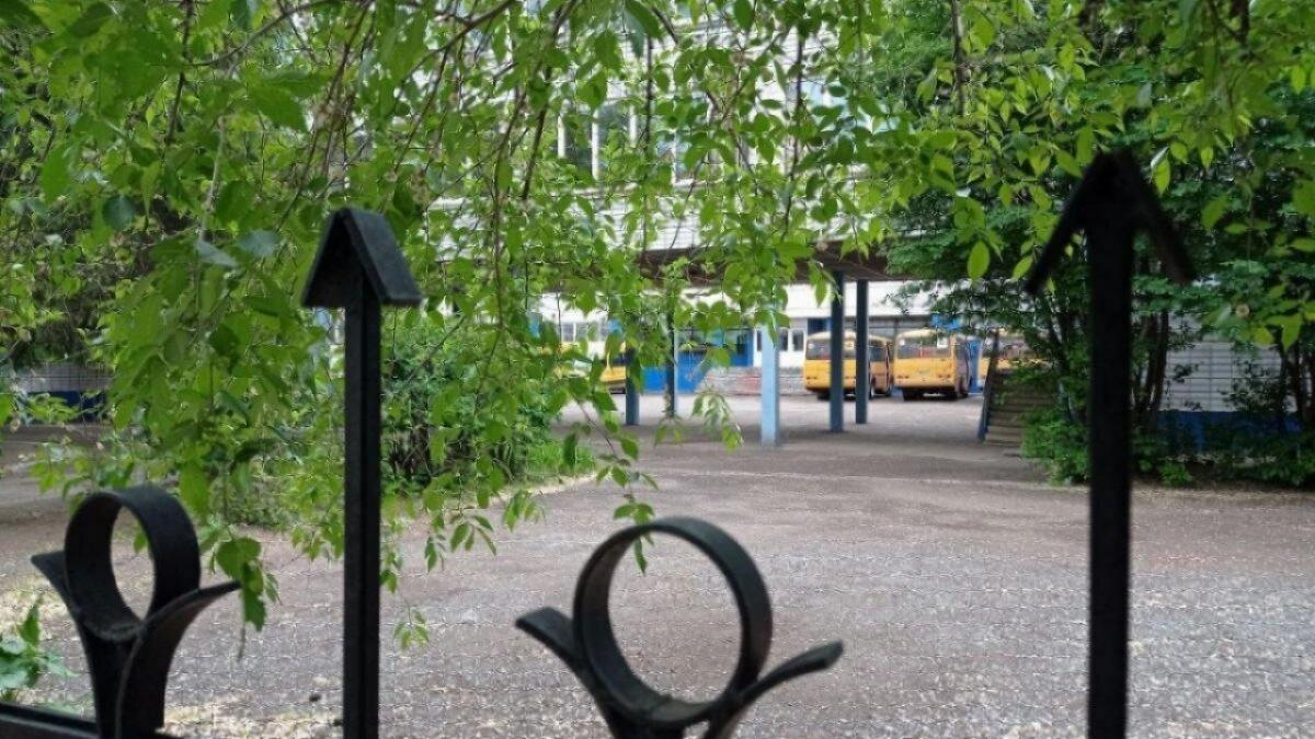 Саратовскую школу № 2 имени Тихонова передали на региональный уровень