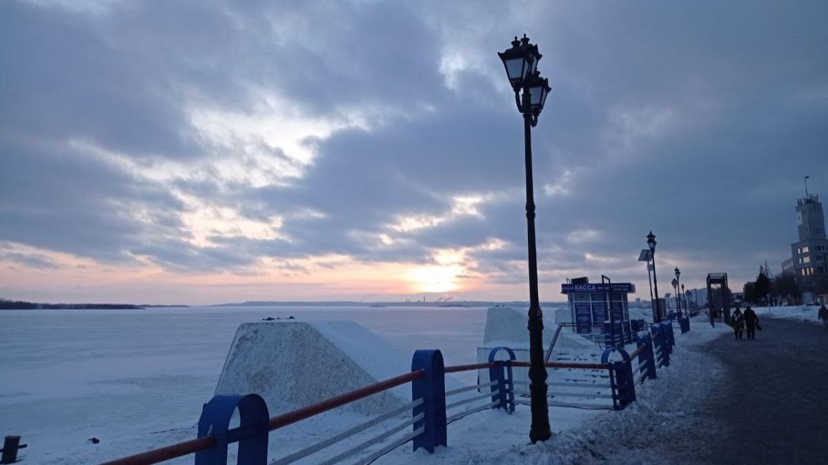 ВТБ выяснил, сколько россияне хранят на совместных счетах
