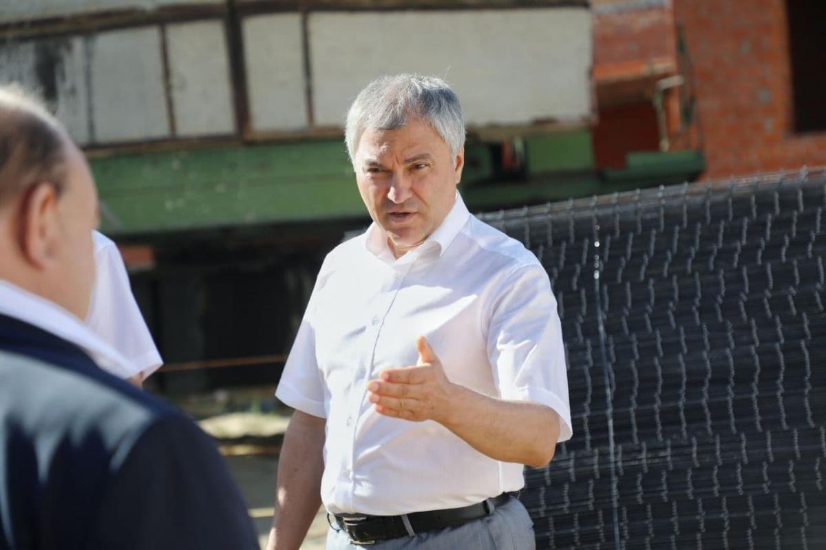 Вячеслав Володин снова работает в Саратовской области