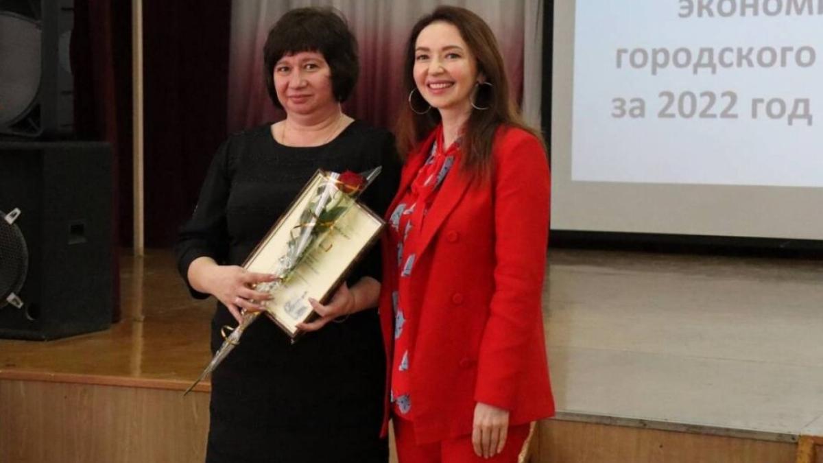 Юлия Литневская наградила активисток женсовета за помощь участникам СВО