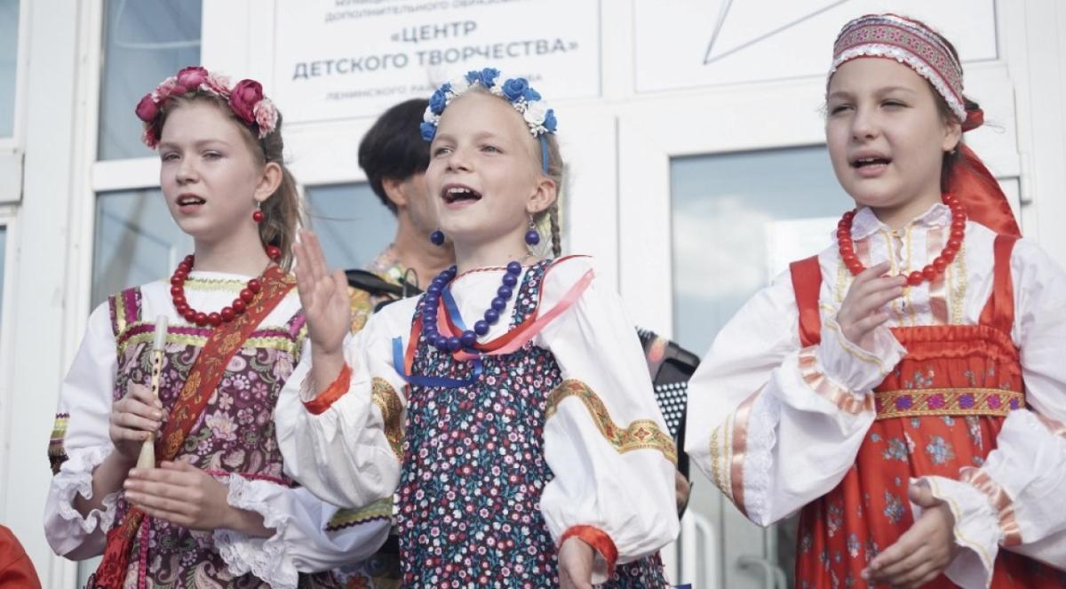 На празднике в парке «Территория детства» поддержали строительство школы