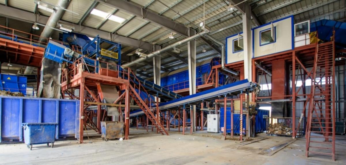 Саратовцы еженедельно выбрасывают ведро секс-игрушек