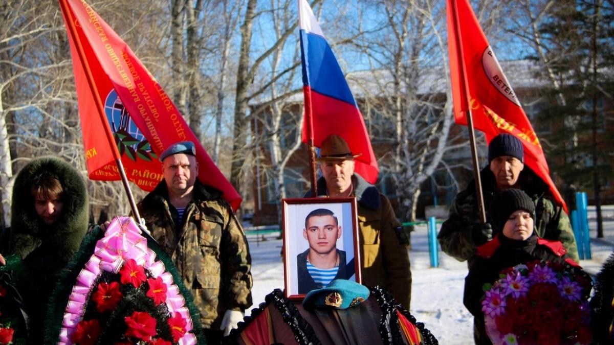 В СВО погиб 27-летний десантник из Саратовской области Валерий Тарновский