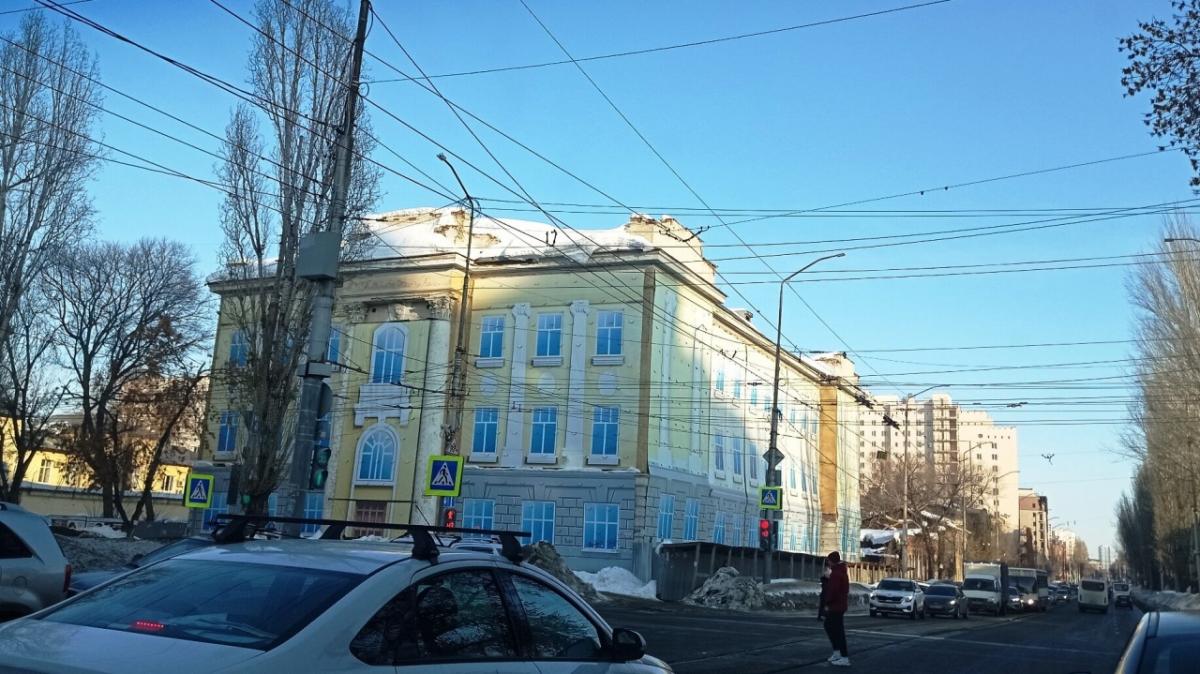 В Саратове бывшую 99-ю школу отремонтируют за 380 млн рублей