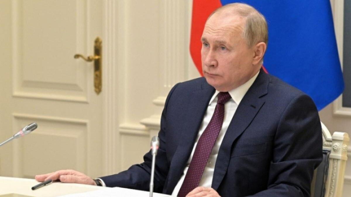 Путин наградил саратовскую семью Орденом «Родительская слава»