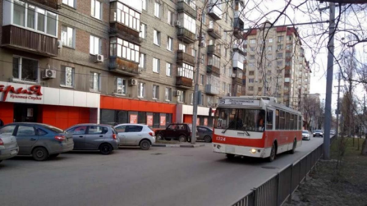 В Саратове из-за ремонта сетей на Горького не ходит троллейбус № 2А