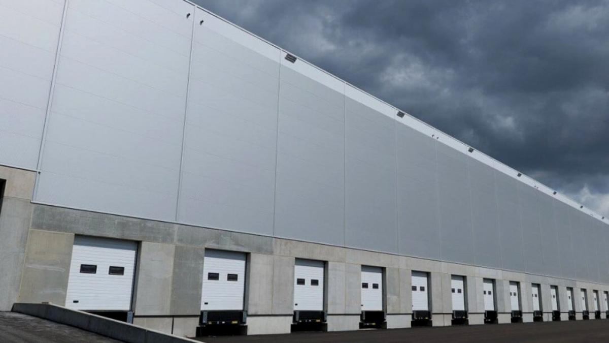 Логистический центр Ozon в Саратове наберет 1500 сотрудников