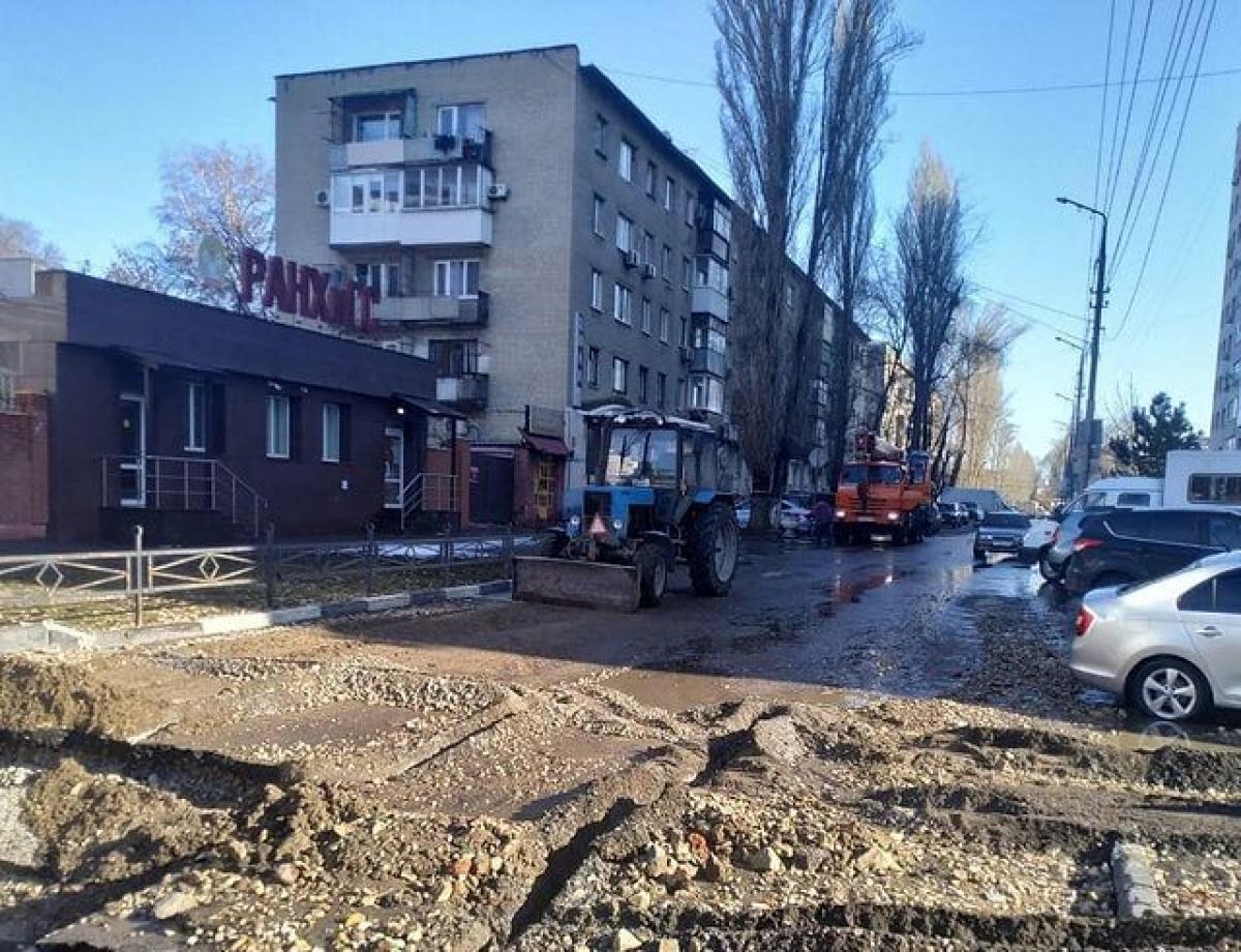 Крупная коммунальная авария в Саратове: власти региона сообщили о сроках подачи тепла в квартиры
