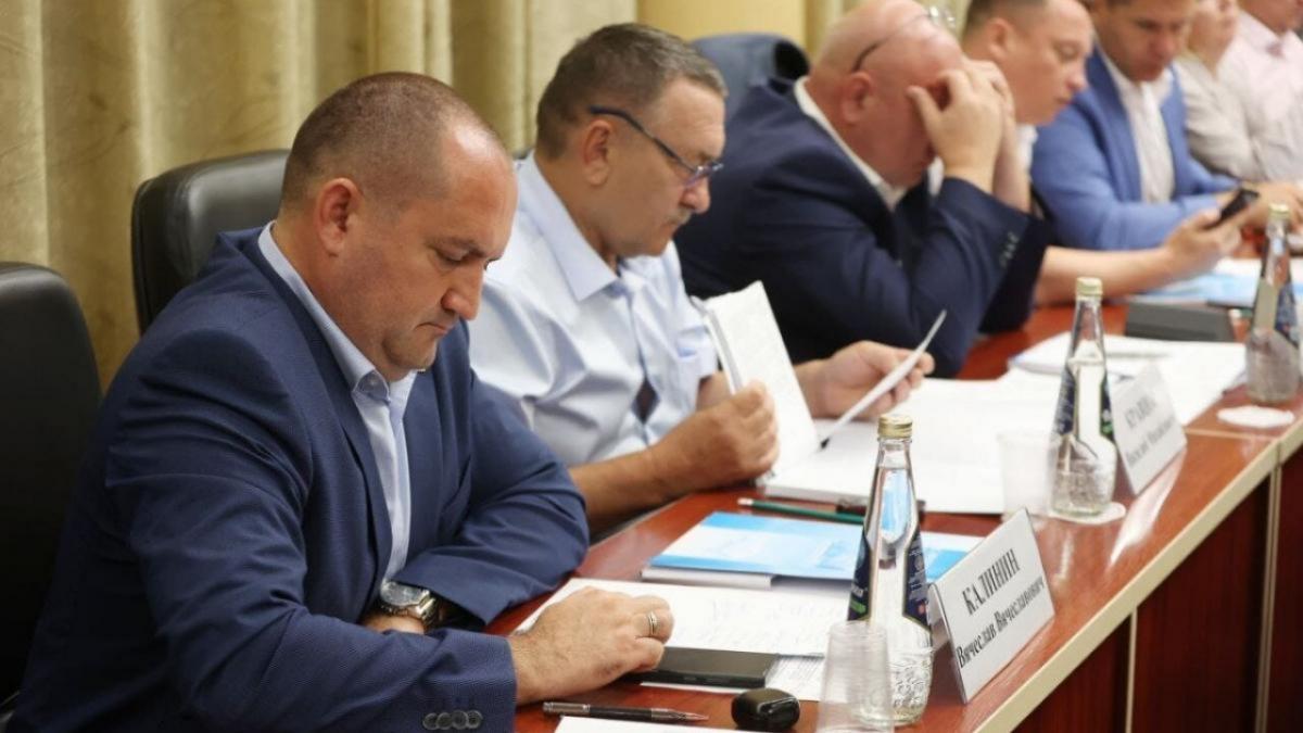 Депутат Калинин поддержал Миронова в стремлении сделать Росстат независимым