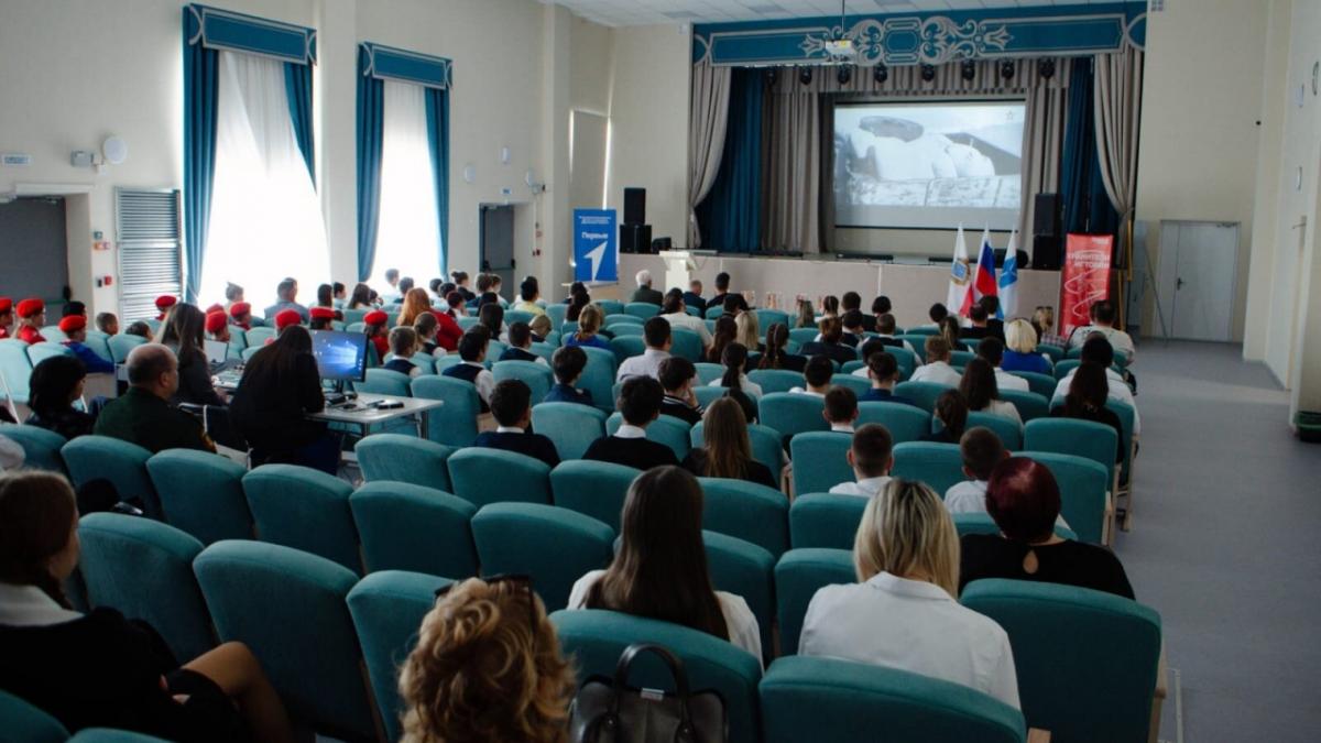 Саратовский депутат организовал кинопоказы проекта «Потомки Победителей»