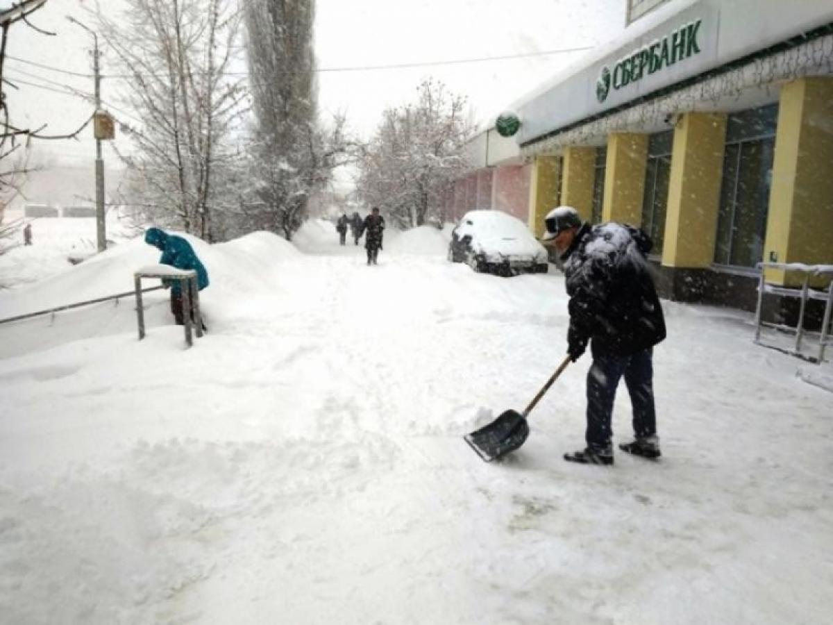 Единоросс уверен, что уборке снега помогут ограничения, принятые до 1 апреля
