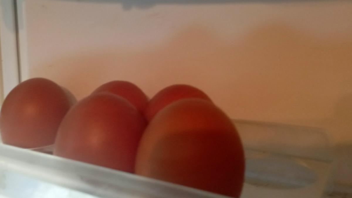 Минсельхоз Саратовской области объяснил предпасхальный рост цен на куриные яйца